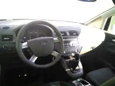 Здавання транспортного засобу ford focus c-max (cap) ghia (d) року 2004 потужний g6da
