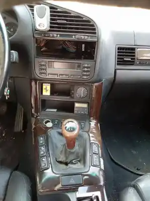 Veículo de Sucata bmw serie 3 cabrio (e36) 320i do ano 2004 alimentado 206s3