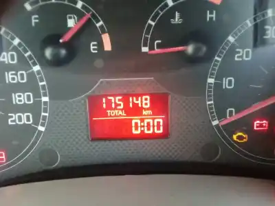 Veicolo di demolizione fiat panda (169) 1.2 8v dynamic dell'anno 2006 alimentato 188a4000