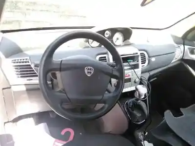 Здавання транспортного засобу lancia ypsilon (101) 1.4 16v platino року 2008 потужний 843a1000