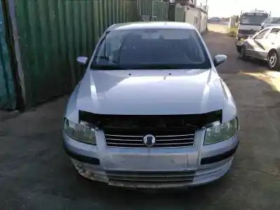 Véhicule à la ferraille fiat stilo (192) 1.9 jtd / 1.9 jtd 115 active de l'année 2002 alimenté 192a1000