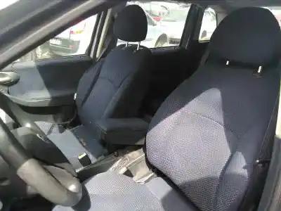 Véhicule à la ferraille fiat stilo (192) 1.9 jtd / 1.9 jtd 115 active de l'année 2002 alimenté 192a1000