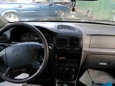 Scrapping Vehicle kia rio ls berlina of the year 2002 powered a5d