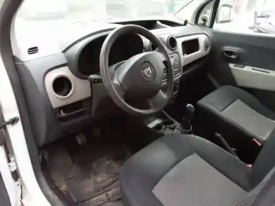 Sloopvoertuig dacia dokker ambiance van het jaar 2015 aangedreven k7ma828