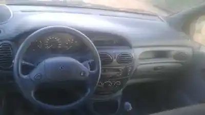 Veículo de Sucata renault megane i scenic (ja0) 1.6e alize do ano 1997 alimentado k7m