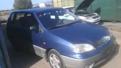Veículo de Sucata kia carens 1.8 ls monovolumen do ano 2001 alimentado tb