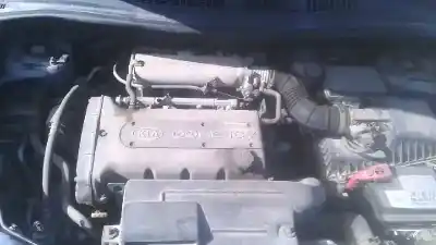 Veículo de Sucata kia carens 1.8 ls monovolumen do ano 2001 alimentado tb