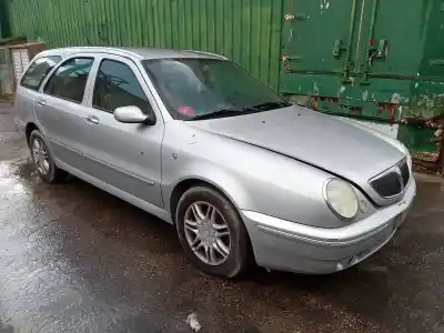 Veicolo di demolizione lancia lybra 1.9 jtd 5p dell'anno 2006 alimentato 937a2000