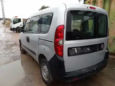 Veículo de Sucata fiat doblo active do ano 2012 alimentado 263a2000