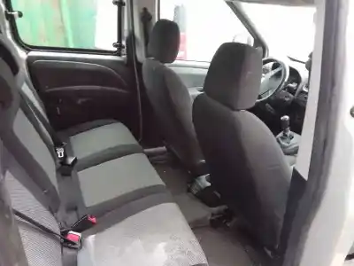 Veículo de Sucata fiat doblo active do ano 2012 alimentado 263a2000