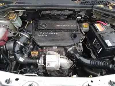 Veículo de Sucata fiat doblo active do ano 2012 alimentado 263a2000