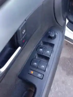 Veículo de Sucata audi a4 berlina (8e) 2.0 tdi do ano 2005 alimentado blb