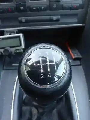 Veículo de Sucata audi a4 berlina (8e) 2.0 tdi do ano 2005 alimentado blb