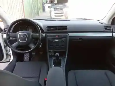 Veículo de Sucata audi a4 berlina (8e) 2.0 tdi do ano 2005 alimentado blb