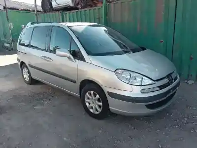 Scrapping Vehicle peugeot 807 sv of the year 2003 powered 4hw