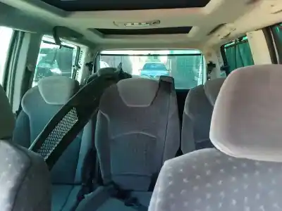 Scrapping Vehicle peugeot 807 sv of the year 2003 powered 4hw