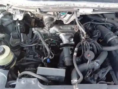 Scrapping Vehicle peugeot 807 sv of the year 2003 powered 4hw