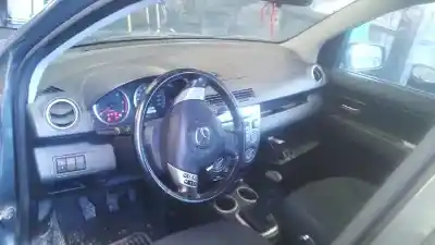 Veículo de Sucata mazda 2 berlina (dy) 1.4 crtd active do ano 2005 alimentado f6ja