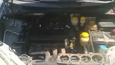 Véhicule à la ferraille daewoo tacuma cdx de l'année 2002 alimenté t20sed