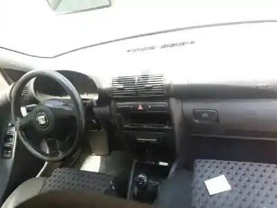 Veículo de Sucata seat leon (1m1) stella do ano 2002 alimentado azd