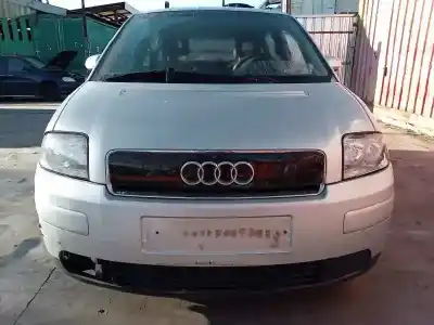 Veicolo di demolizione audi a2 (8z) 1.4 16v dell'anno 2001 alimentato aua