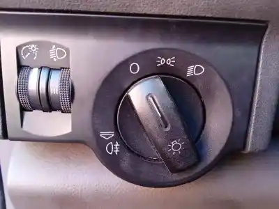 Veicolo di demolizione audi a2 (8z) 1.4 16v dell'anno 2001 alimentato aua