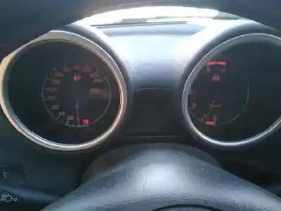 Здавання транспортного засобу alfa romeo 156 (116) 1.9 jtd 8v impression року 2003 потужний 937a2000