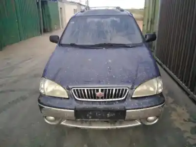 Sloopvoertuig KIA CARENS 1.8 LS Monovolumen van het jaar 2000 aangedreven TB