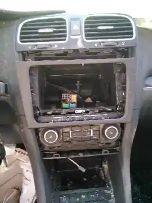 Veicolo di demolizione volkswagen golf vi (5k1) gtd dell'anno 2019 alimentato cfgb