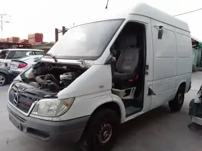 Véhicule à la ferraille mercedes-benz sprinter james cook (903) 311 cdi de l'année 2005 alimenté 611981