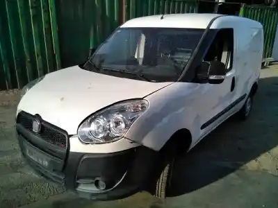 Veículo de Sucata fiat doblo emotion do ano 2010 alimentado 198a3000