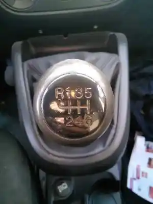 Veículo de Sucata fiat doblo emotion do ano 2010 alimentado 198a3000