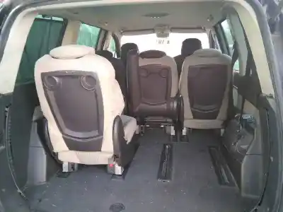 Scrapping Vehicle peugeot 807 st pack of the year 2005 powered 4hw