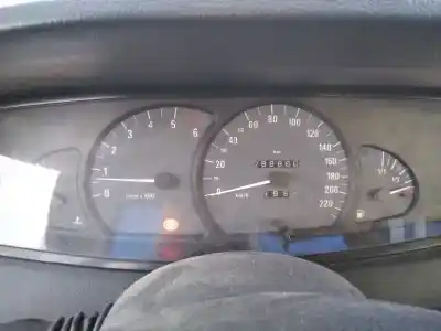 Veículo de Sucata opel omega b executive berlina do ano 2000 alimentado x25dt