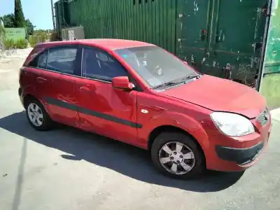 Vehicul casat kia rio 1.5 crdi al anului 2006 alimentat d4fa