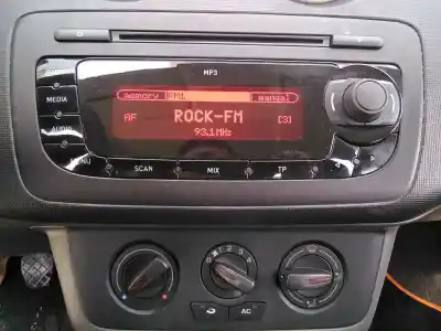 Vehicul casat seat ibiza (6j5) reference al anului 2010 alimentat bms