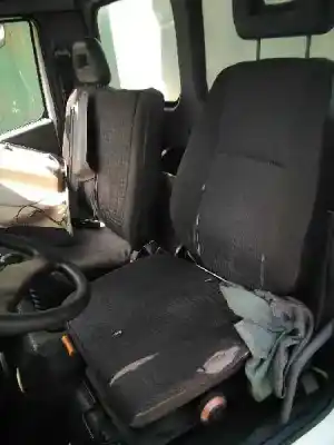 Veicolo di demolizione nissan atleon 110 dell'anno 2005 alimentato bd30d