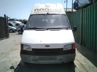Veículo de Sucata FORD TRANSIT, COMBI/BUS 86/92 Combi FT 100 largo do ano 1992 alimentado 4FA