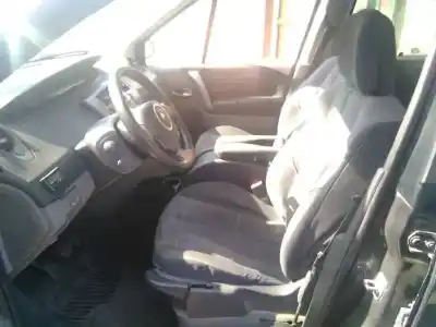 Veicolo di demolizione renault                                            scenic ii                                                                                                                                                                                                                                                  luxe dynamique                                                                                                                                                                                                                                             dell'anno 2007 alimentato k9k p7