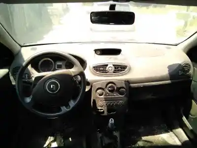Scrapping Vehicle renault clio iii style of the year 2008 powered k9k m7