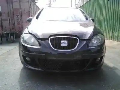 Vehicul casat seat altea (5p1) select al anului 2006 alimentat bse