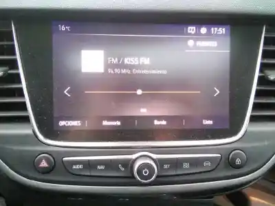 Veículo de Sucata opel crossland x innovation do ano 2018 alimentado dv5rc / yh01