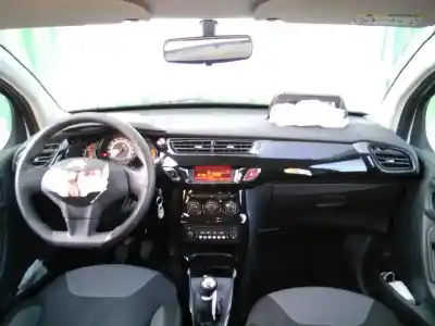 Veicolo di demolizione citroen c3 attraction dell'anno 2014 alimentato 8h01