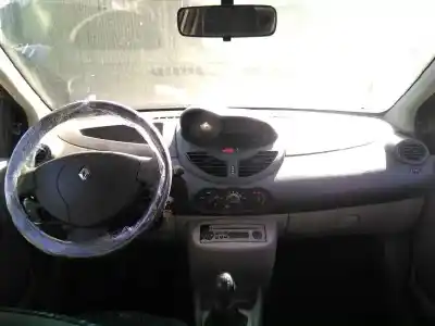 Scrapping Vehicle renault twingo acces of the year 2008 powered d7fa8
