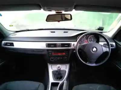 Scrapping Vehicle bmw serie 3 touring (e91) 320i of the year 2006 powered n46b20b