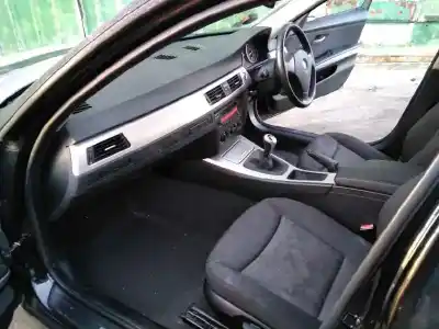 Scrapping Vehicle bmw serie 3 touring (e91) 320i of the year 2006 powered n46b20b