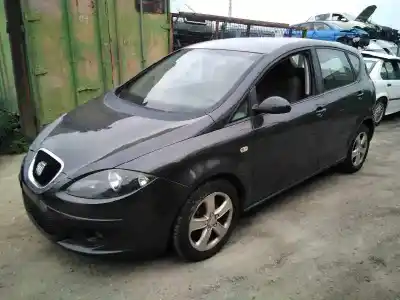 Vehicul casat seat altea (5p1) reference al anului 2007 alimentat bxe