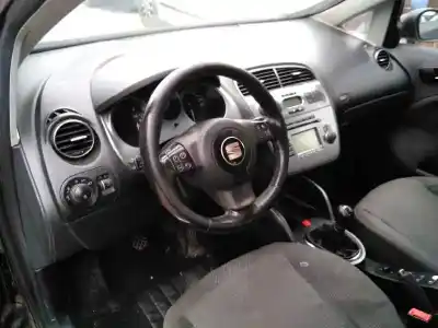 Vehicul casat seat altea (5p1) reference al anului 2007 alimentat bxe