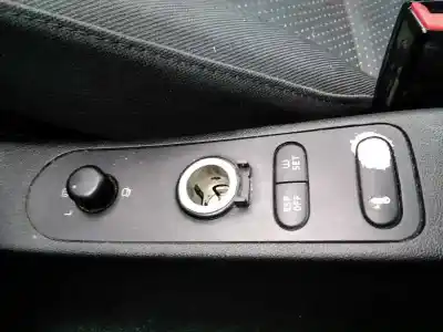 Vehicul casat seat altea (5p1) reference al anului 2007 alimentat bxe