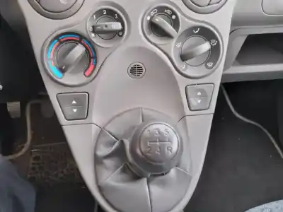 Veicolo di demolizione fiat panda (169) 1.1 8v dell'anno 2004 alimentato 187a1000